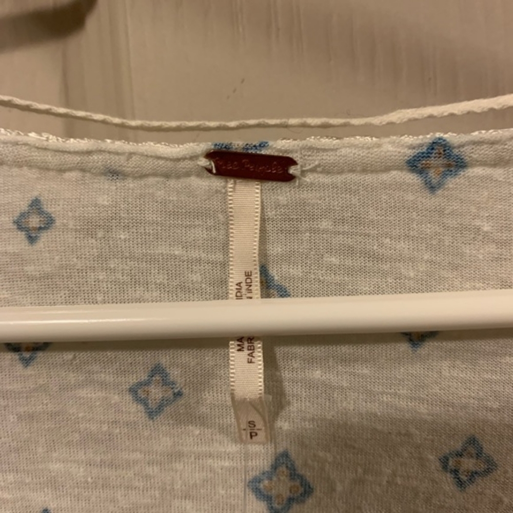 Blouse - Picture 2 of 5